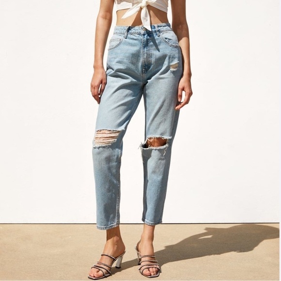 Zara Ripped Mom Fit Jeans Size 8 - Picture 1 of 5